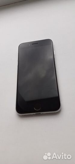 iPhone SE (2020), 64 ГБ