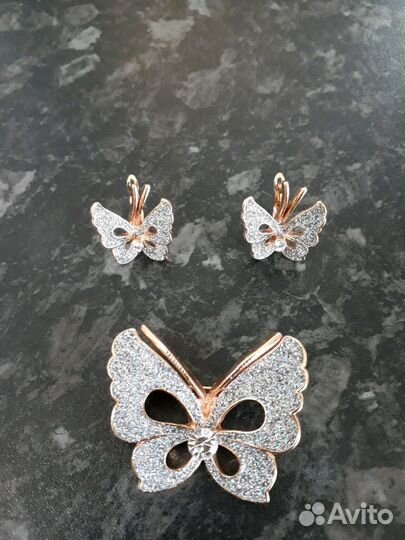 Набор. Серьги и брошь