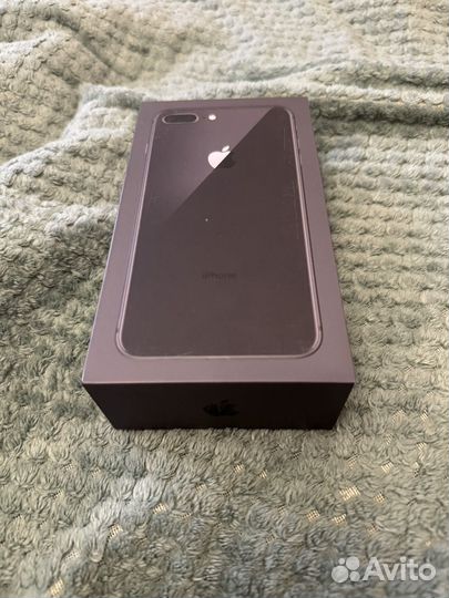 iPhone 8 Plus, 64 ГБ