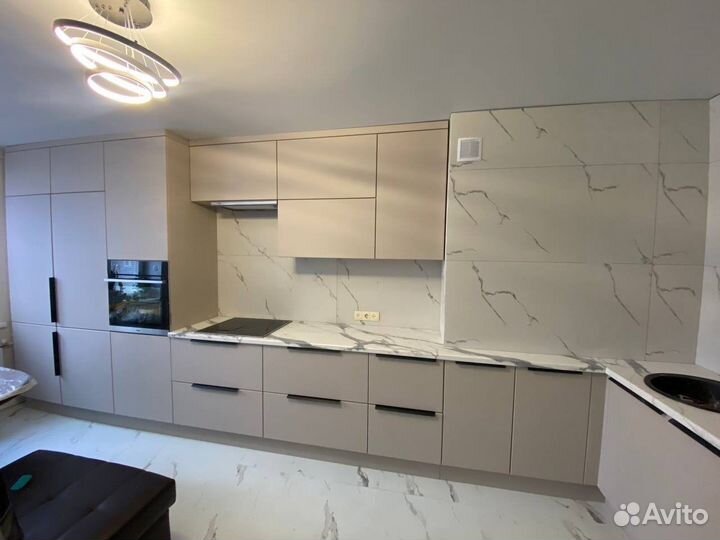 Большая кухня с техникой в рассрочку