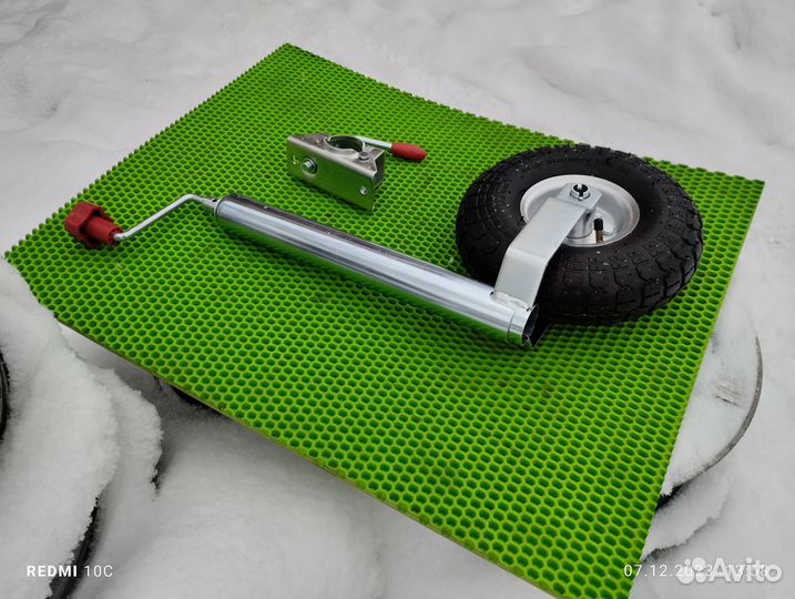 Подкатное колесо для прицепа пневматическое новое