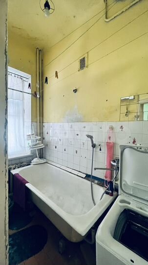 3-к. квартира, 74 м², 1/3 эт.