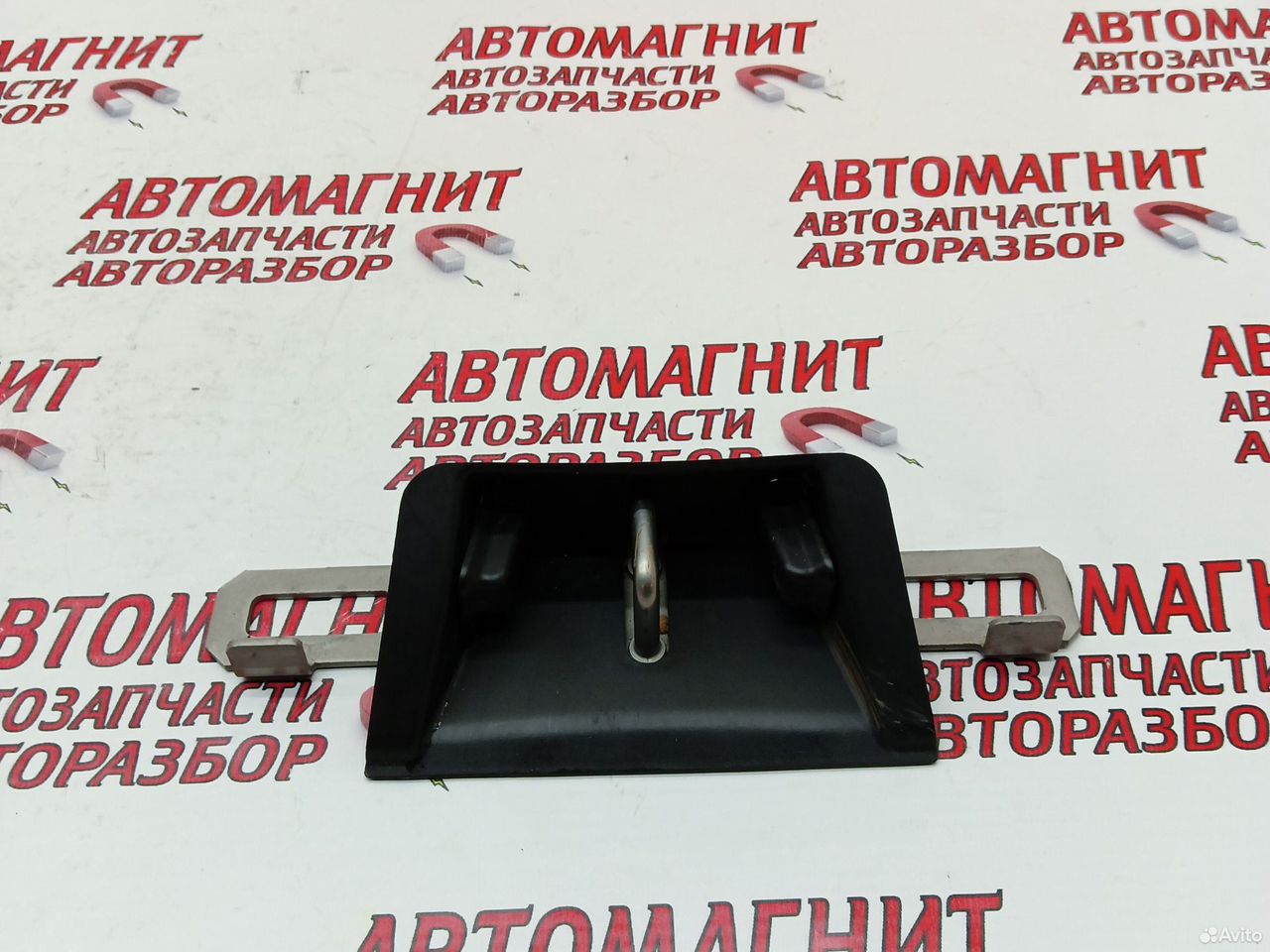 Петля замка багажника Джили Монжаро