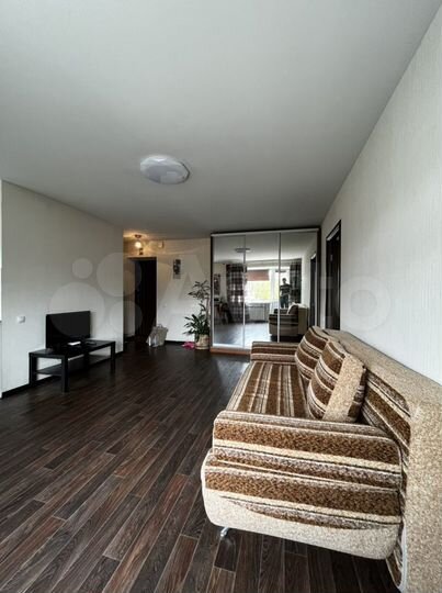 2-к. квартира, 52 м², 5/5 эт.