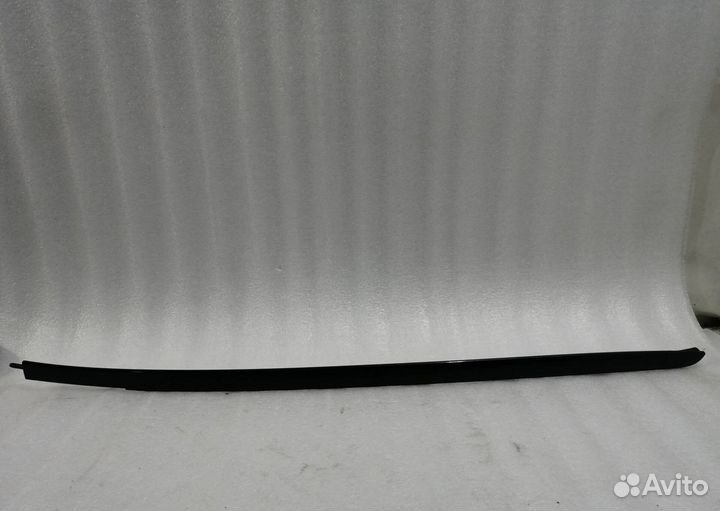 Молдинг лобового стекла левый BMW X5 F15