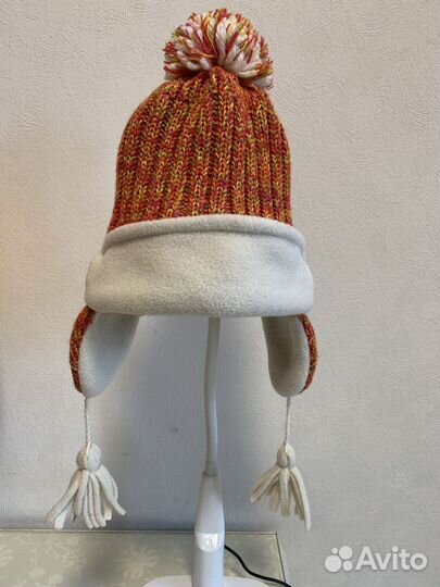 Шапки спортивные новые