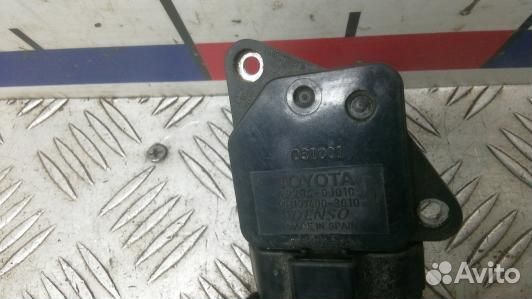 Расходомер воздуха бензиновый toyota avensis T25