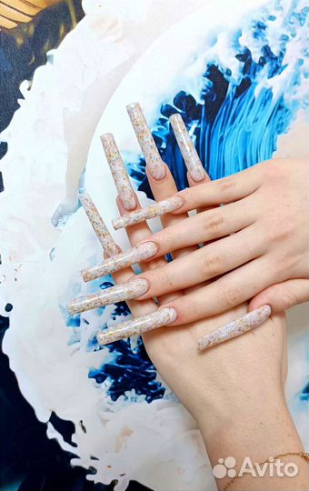 Модель на маникюр, наращивание, дизайн