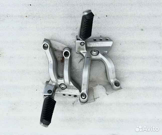 Suzuki V-Strom DL1000 2005 пассажиские ножки