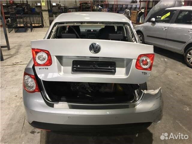 Разбор на запчасти Volkswagen Jetta 5