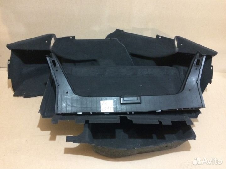 Обшивки багажника Mercedes W211