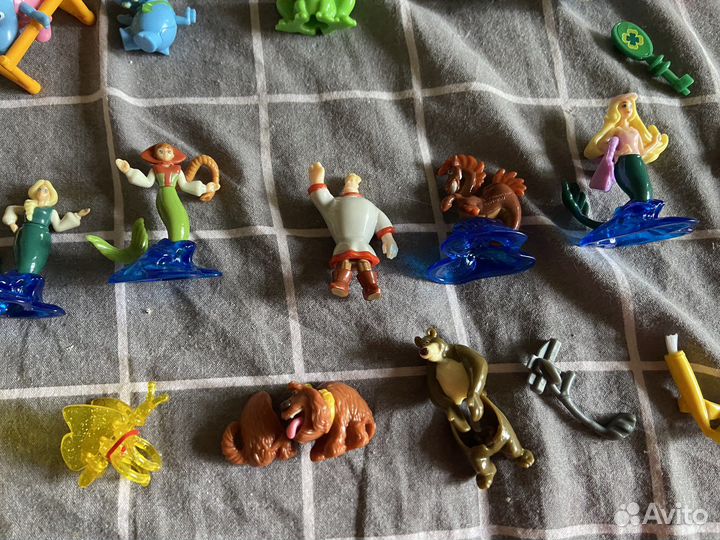 Игрушки из киндера