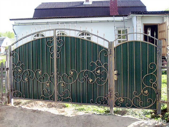 Кованные распашные ворота с доставкой