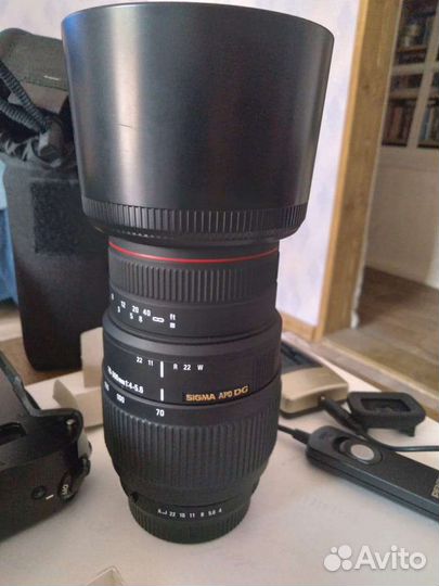 Зеркальный фотоаппарат