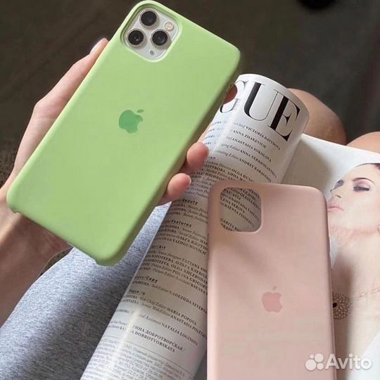Чехол на iPhone 11