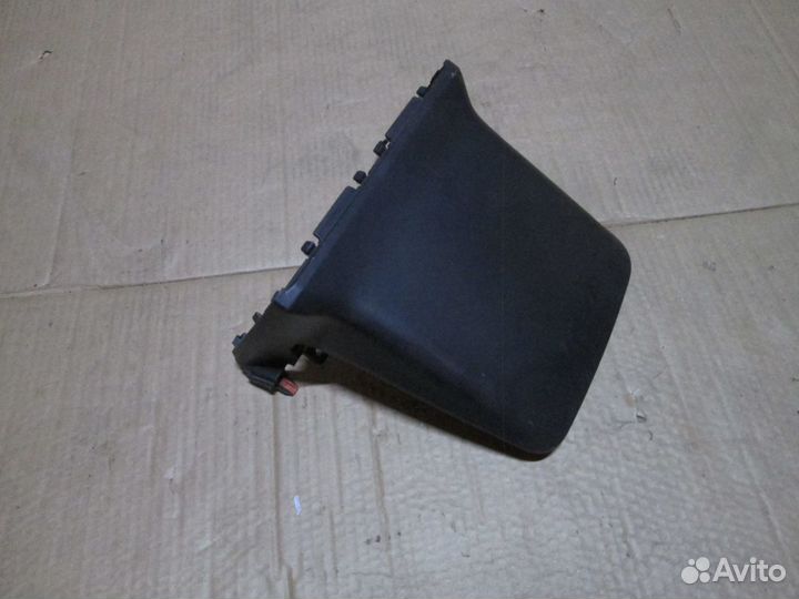 Накладка консоли Toyota Camry V70 Тойота Камри