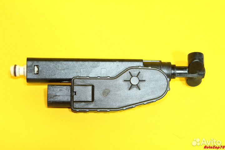 VW Phaeton Форсунка омывателя фары