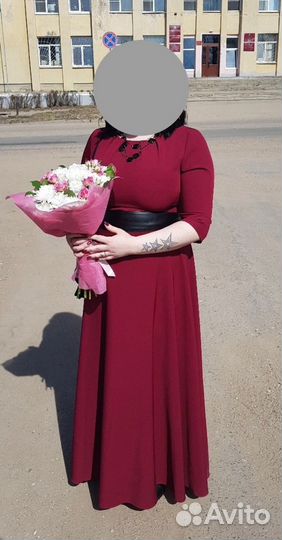 Вечернее платье