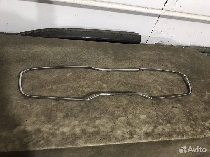 Молдинг решетки радиатора Kia Sportage 4