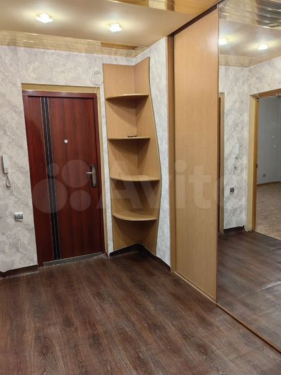 3-к. квартира, 71 м², 9/9 эт.