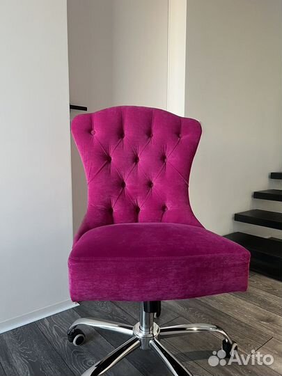 Стул кресло на колесиках