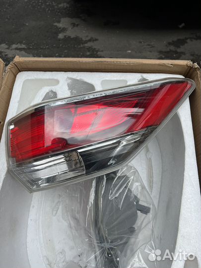 Задние фонари на toyota Highlander