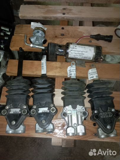 Запчасти на ЗИЛ газ