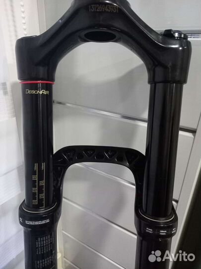 Новая вилка RockShox Yari DebonAir