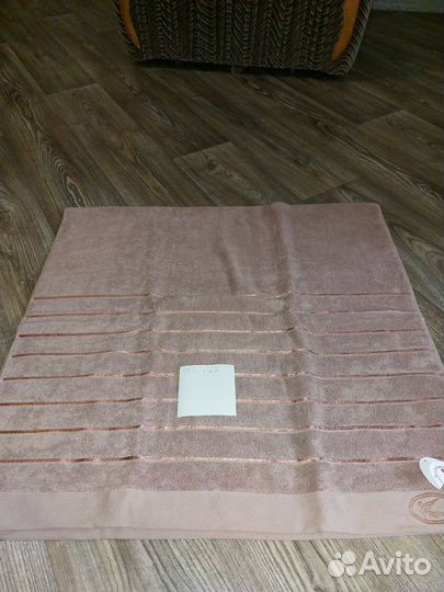 Полотенца новые 70 на 140