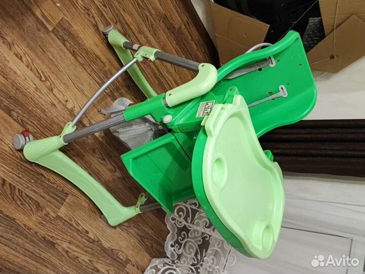 Детский стульчик для кормления