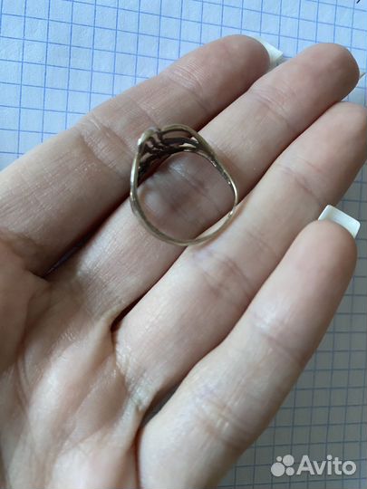 Серебряное кольцо