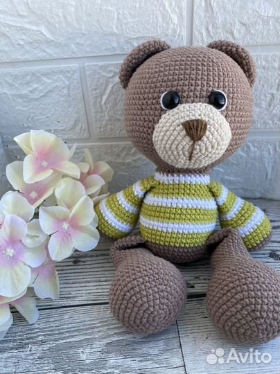 Мишка Тедди ручной работы (вязаная игрушка)