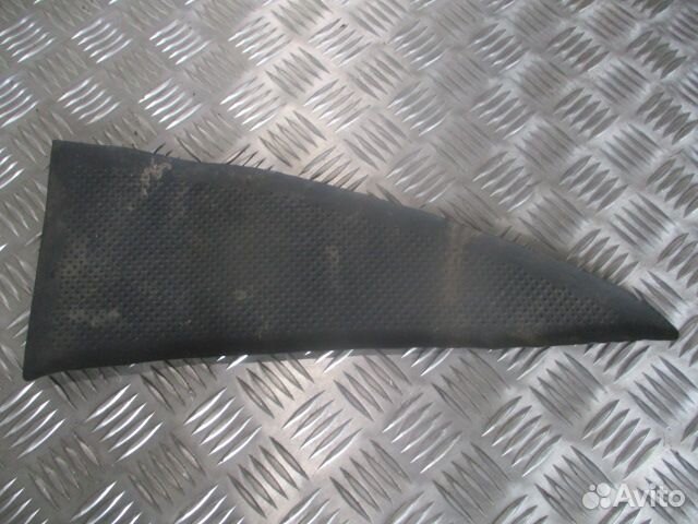 Коврик вещевого ящика правый Mercedes-Benz A940689