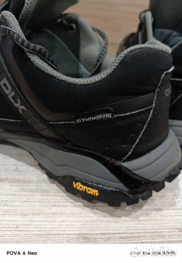 Трекинговые кроссовки DLX