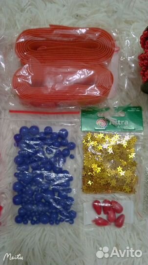 Набор фурнитуры, бусин, бисера, пайеток