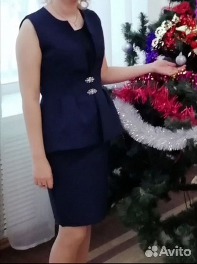 Женский костюм
