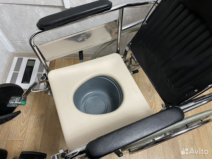 Коляска инвалидная