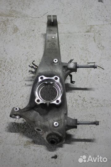 Кулак передний левый BMW M5 F90 2017 7857011