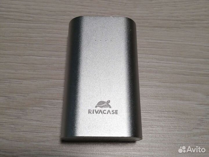 Внешний аккумулятор rivacase Power VA1010