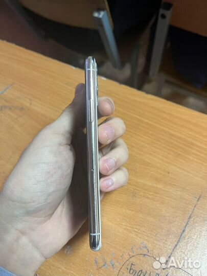 iPhone 11 Pro, 64 ГБ