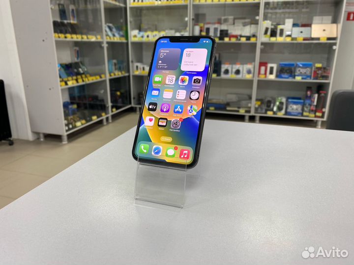 iPhone X, 64 ГБ