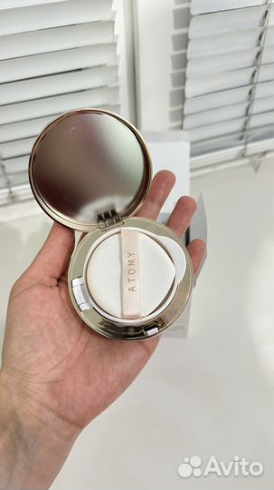 Кушон атоми