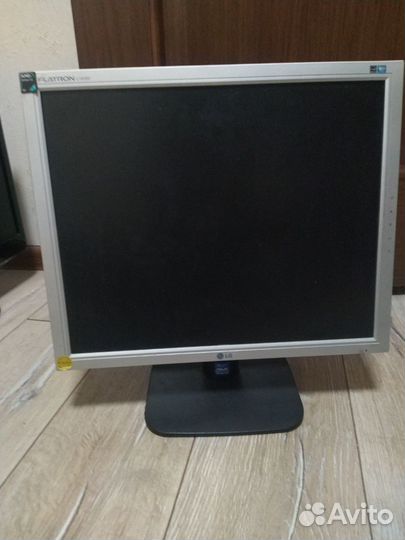 Монитор LG