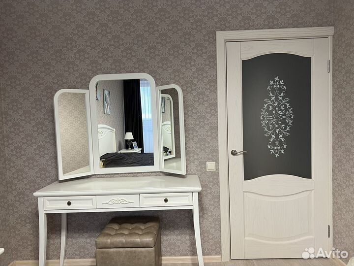 Зеркало трехстворчатое