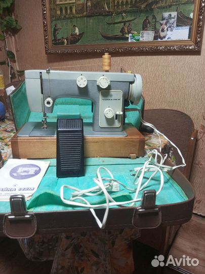 Швейная машина