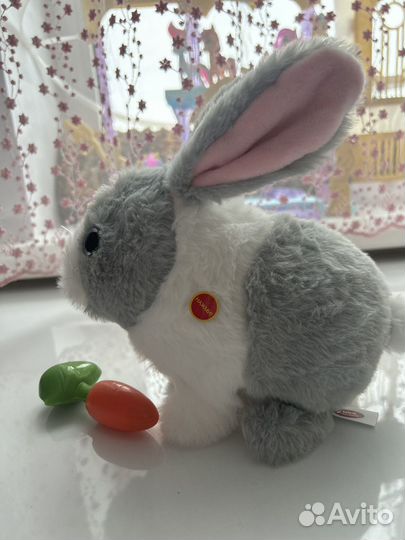 Интерактивный кролик