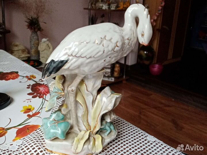 Фарфоровые статуэтка цапля