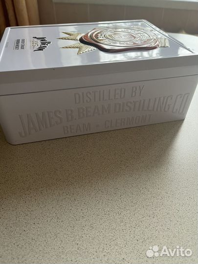 Коробка из под виски Jim Beam