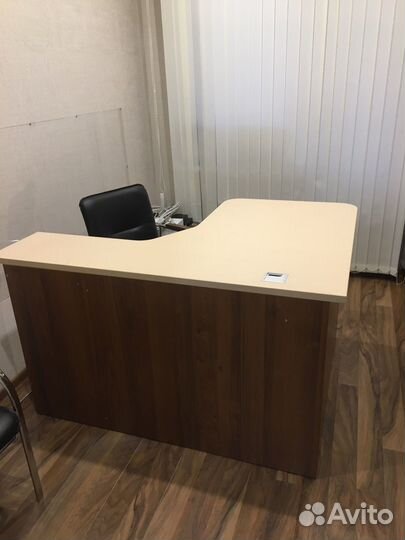 Письменный стол