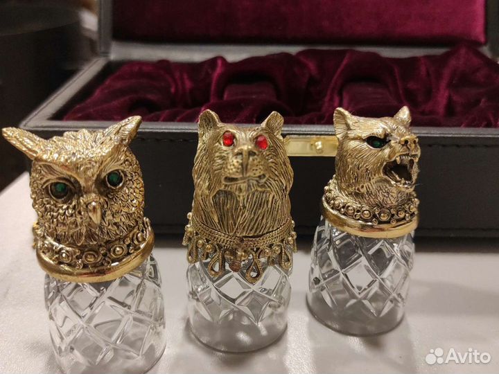 Рюмки перевёртыши с головами